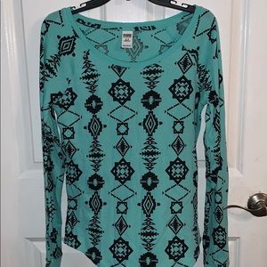 Bright. Comfortable and warm .